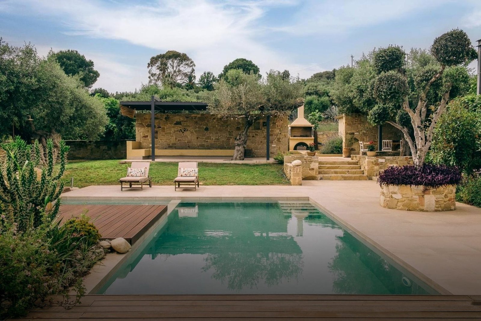 Ariti Villa and its private pool in Galatás, Chania
